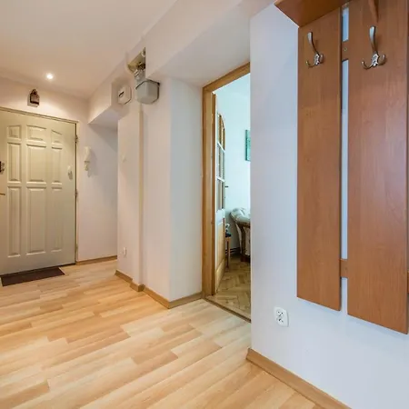 Avis - City 33 Apartment