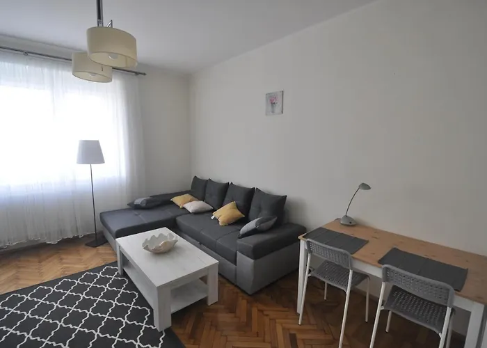 Avis - City 33 Apartament