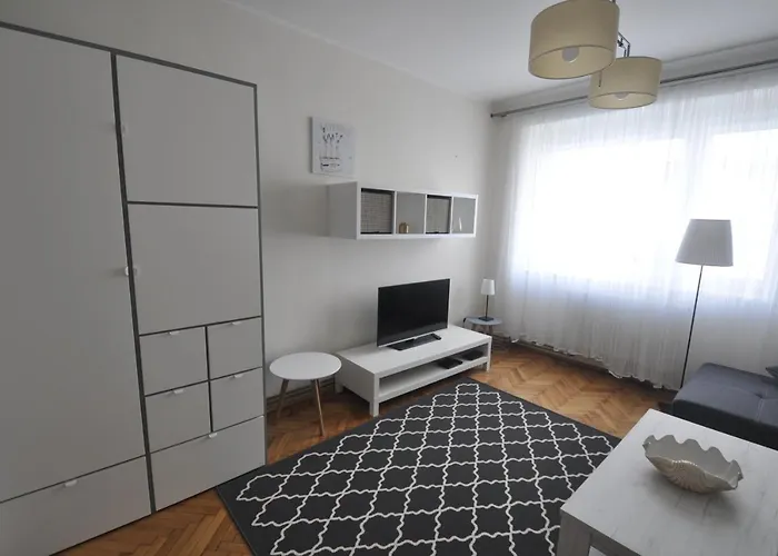 Avis - City 33 Apartament *
