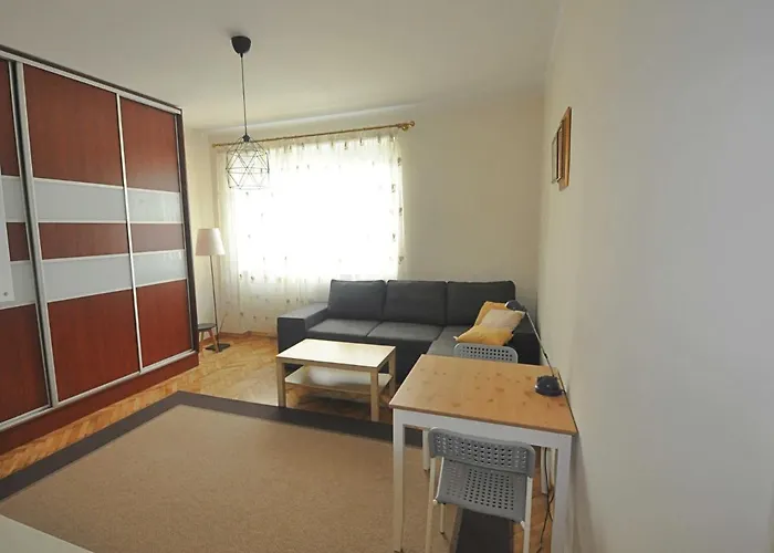 Avis - City 33 * Gdynia
