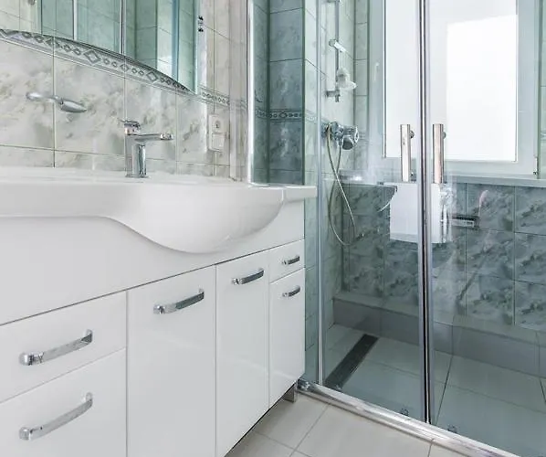 Apartament Avis - City 33 *