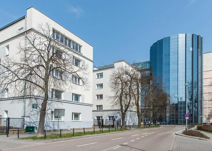 Avis - City 33 Gdynia